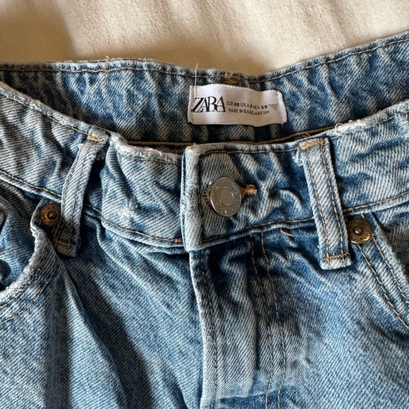 Zara Jeans Shorts - Picture 5 of 7